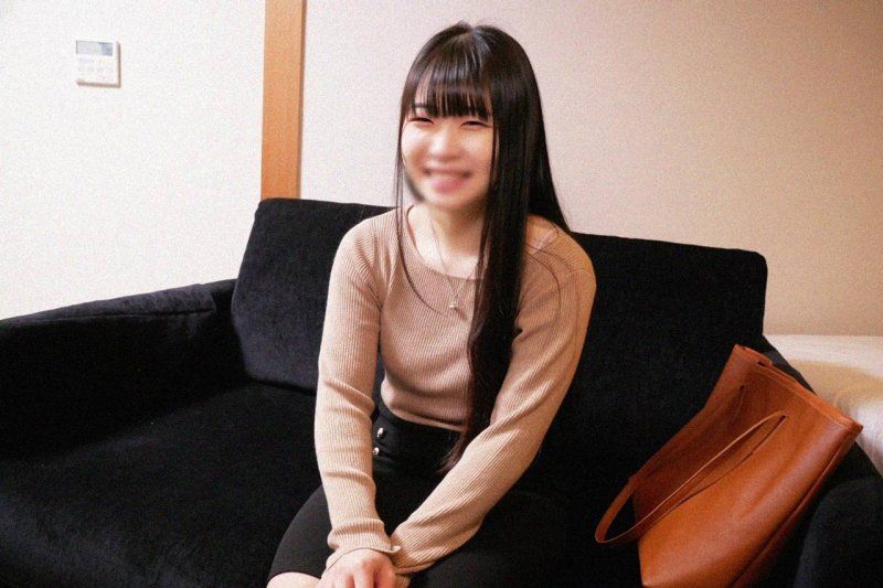 到5/4為止1090pt!! 【裏】※最後了。將大肉棒塞進迷你「146cm」純樸素人女兒，小穴激烈濕透。痙攣/強行注入大量精液！！