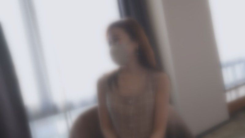 【前空服員美魔女】明明超愛肉棒卻因缺乏性生活而飢渴的家庭主婦，與其進行3P內射