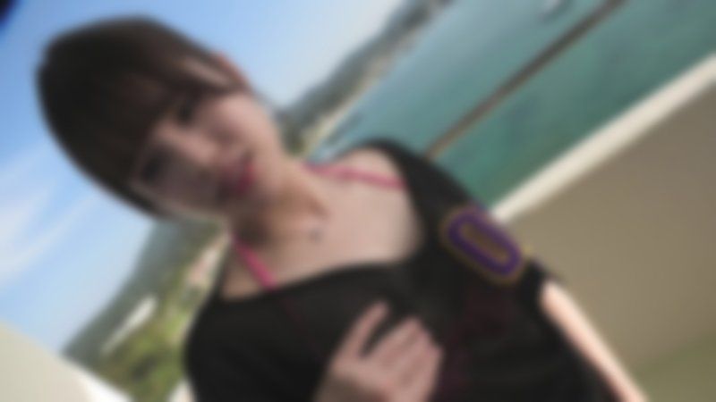 [可愛到爆的女友偷拍] 無修正【完全露臉！臉部馬賽克解禁】樂園度假飯店陽台➡害羞地幫口交服務～***內射連續兩發！永久保存版！