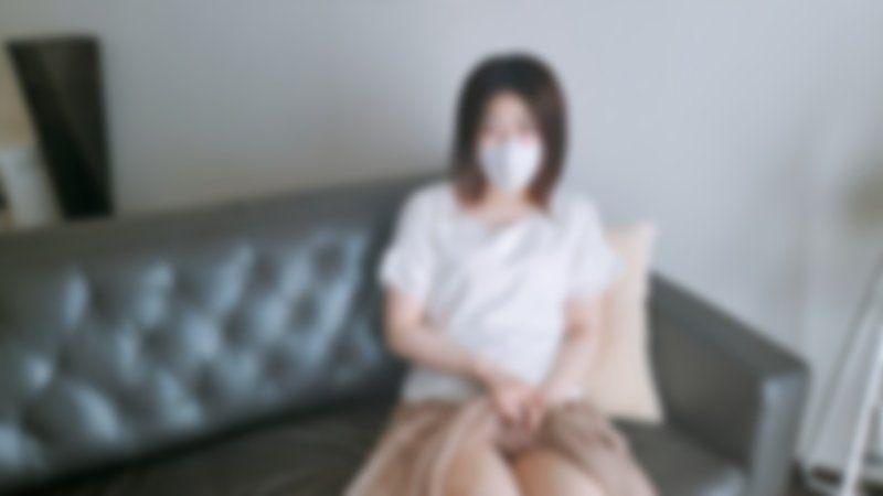 【無・完全素人】認真從事工作的土氣感覺21歲OL！
